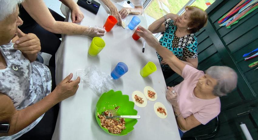Talleres de cocina con  Carla y Laura, psicopedagoga y psicóloga