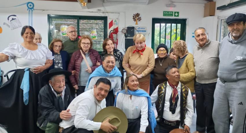 Folklore en el Centro de Día