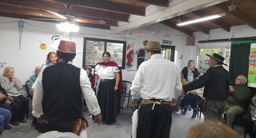 Folklore en el Centro de Día